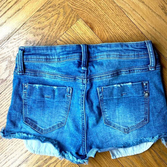 A2nd Jean Shorts // S - Picture 2 of 4
